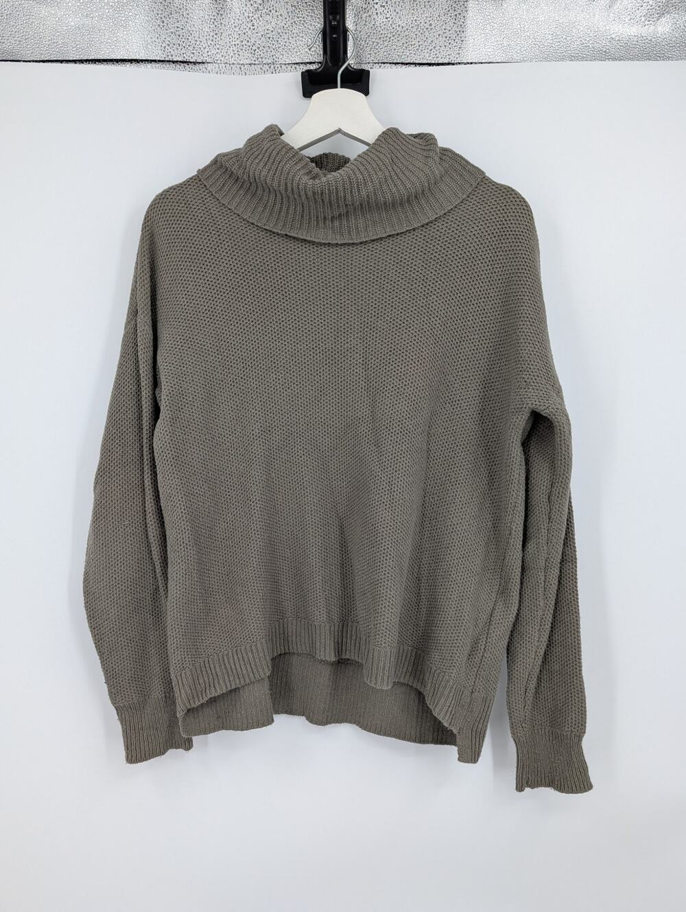 Madewell Olive Green Sweater Medium Comfy Warm Knit Turtleneck Chunky Comfort